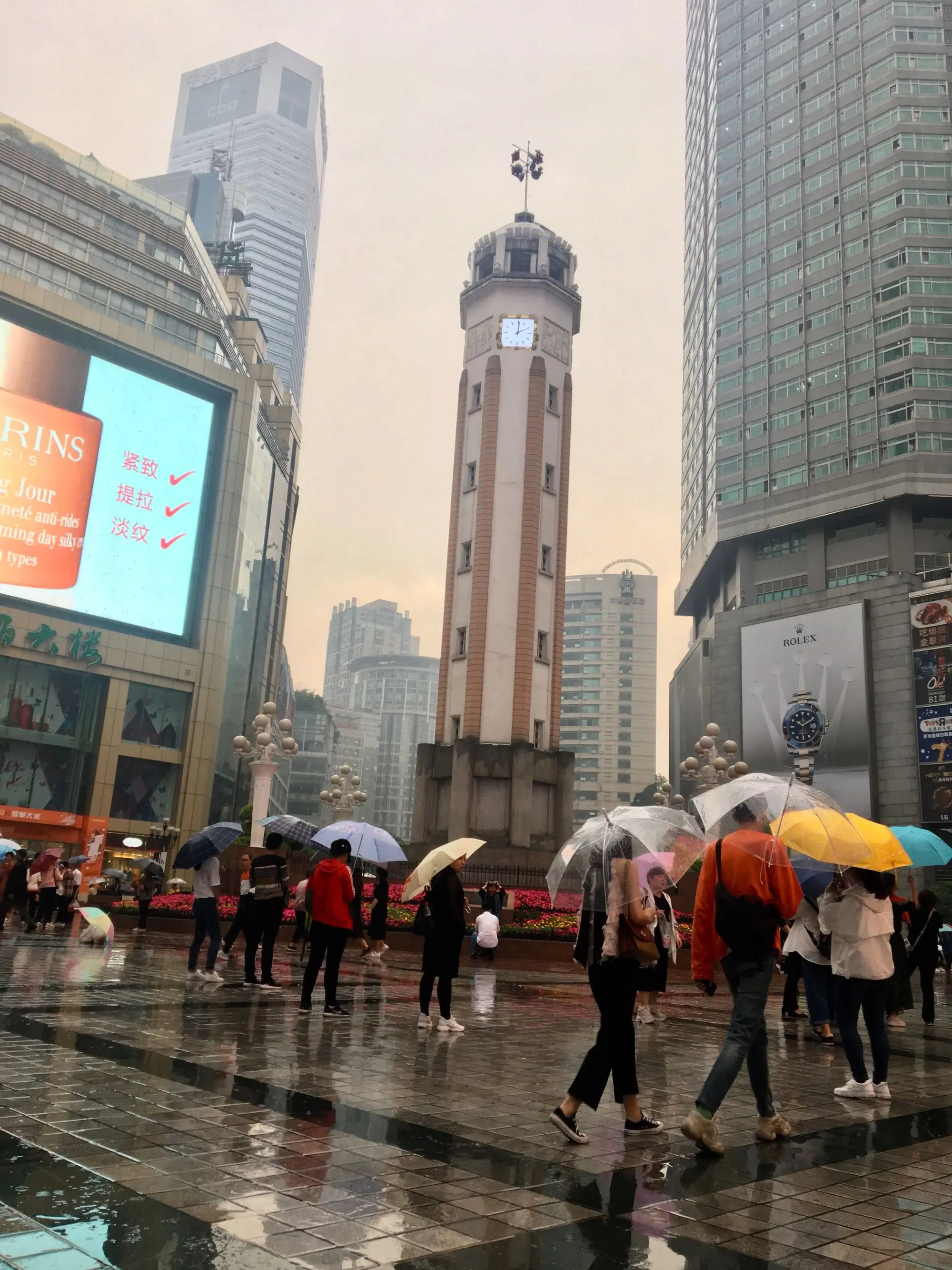 陕西张志民《雨中的重庆》（图13）