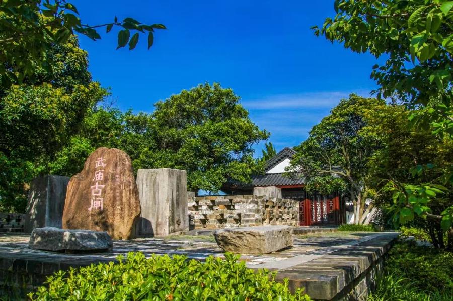 【中国诗词】山抹微云，咏南京玄武湖八景｜海外头条（图7）
