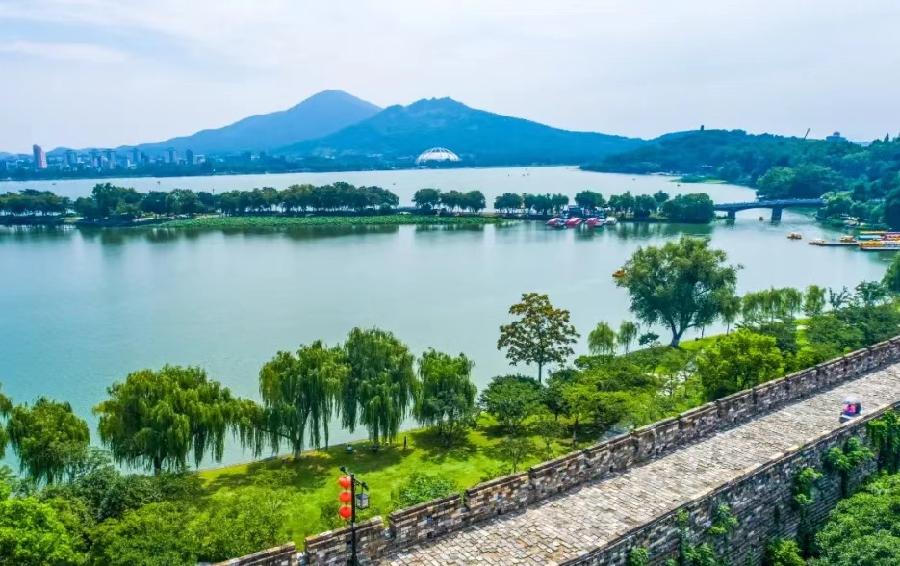 【中国诗词】山抹微云，咏南京玄武湖八景｜海外头条（图8）