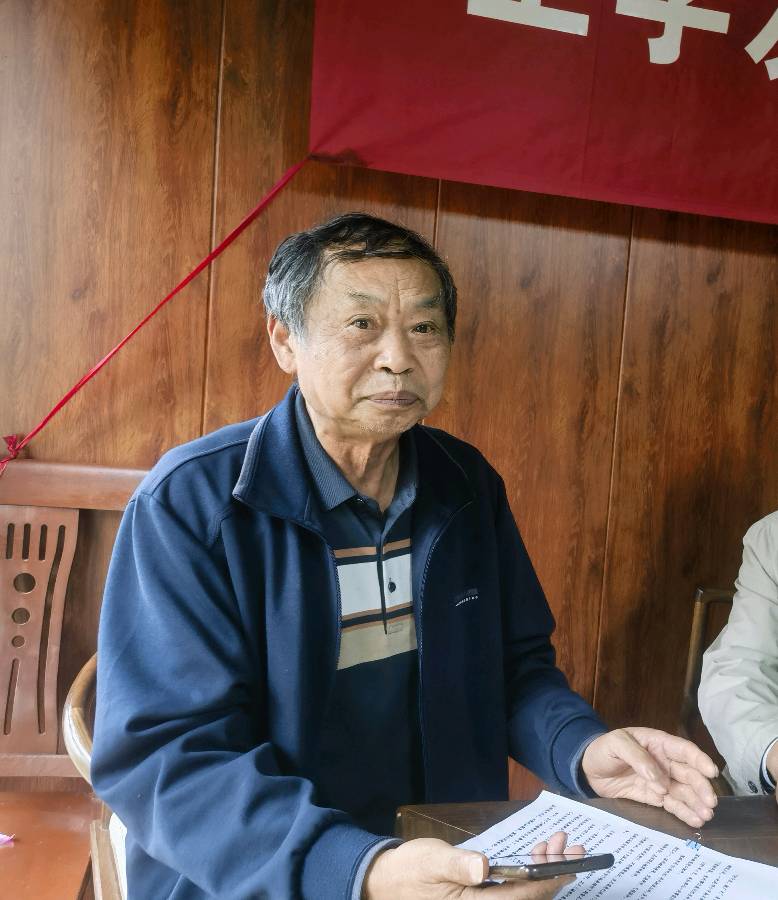 「文学评论」王学友纪实文学随笔集《岁月如斯》研讨会侧记(图4)