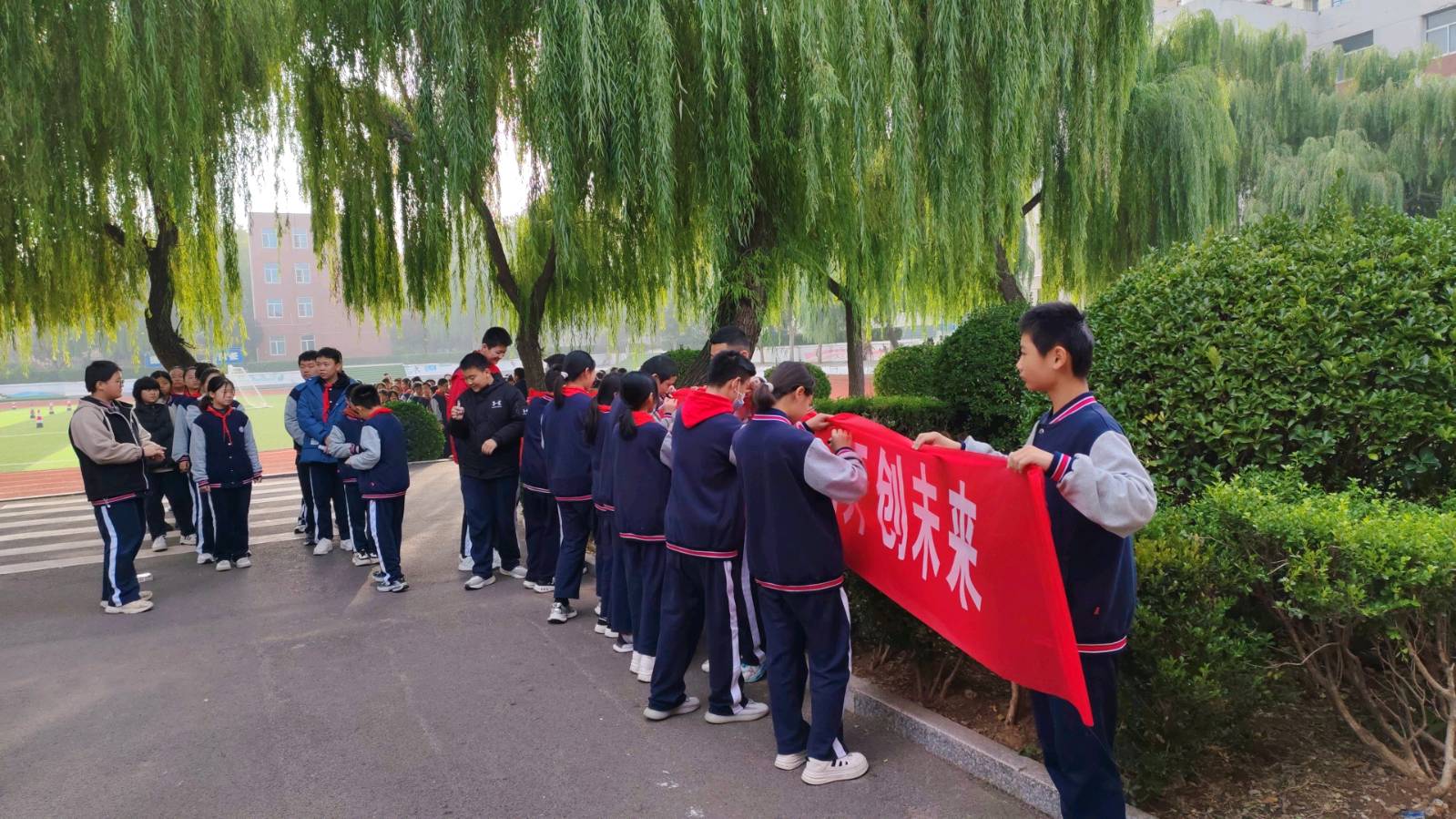 铭记历史，珍爱和平，缅怀先烈，开创未来
