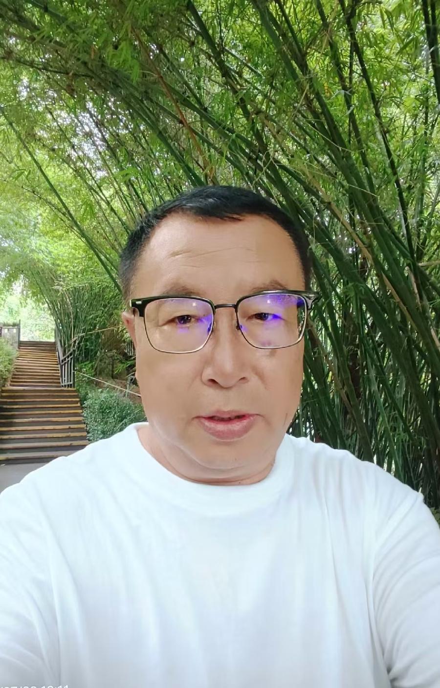 【新诗】赵春和:小区的花(外一首)/中华诗艺社黑龙江分社推荐（图6）
