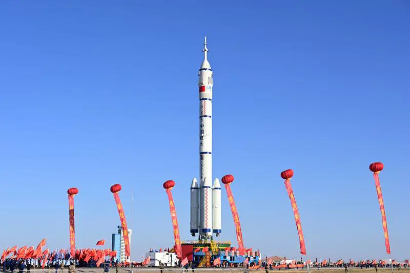 欣赏王化生老师书法、七绝·神舟十九巡天有感（图3）