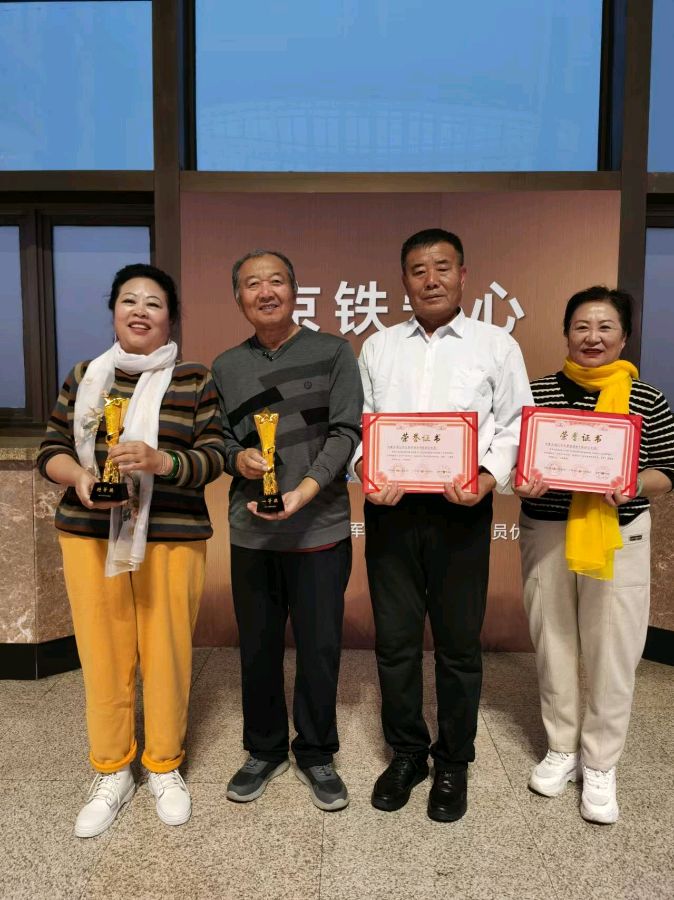 作者：李学栋《贺内蒙扎鲁特旗艺术团载誉而归》12338期~新京都文艺（图2）