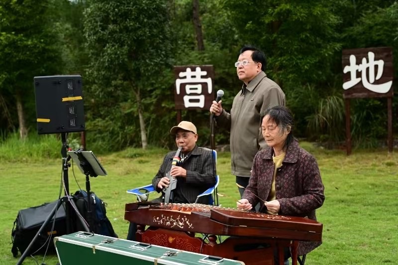 王界明||访中阳白鹭山庄（诗三首）个人专辑第80期_京津沪头条（图7）