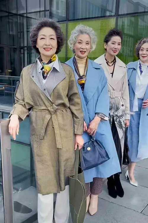 【新山东文学社】《谁说你老了》作者/刘佩琳 主播/竹韵丽影（图10）