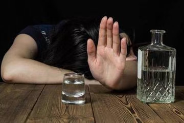 七绝·醉酒歌/齐云山（文/冯清明）……莲叶之珠文学社