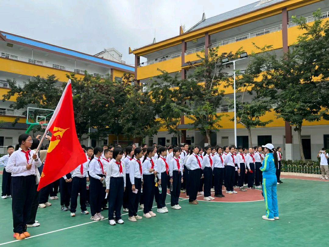 【允美教育集团】西双版纳州允景洪小学 “红领巾爱祖国——共守祖国疆土 共建美好家园”行走的思政课第四期活动(图10)