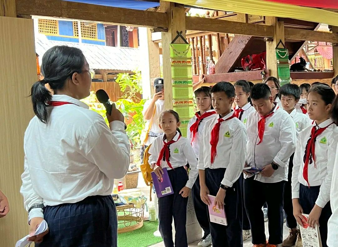 【允美教育集团】西双版纳州允景洪小学 “红领巾爱祖国——共守祖国疆土 共建美好家园”行走的思政课第四期活动(图50)