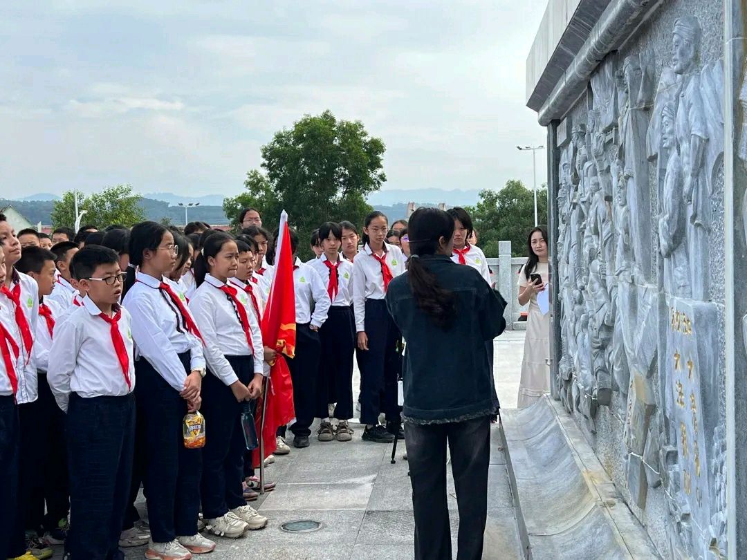【允美教育集团】西双版纳州允景洪小学 “红领巾爱祖国——共守祖国疆土 共建美好家园”行走的思政课第四期活动(图56)