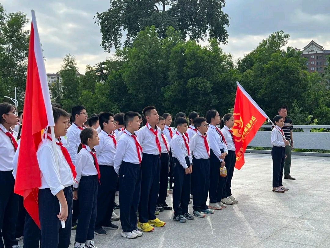 【允美教育集团】西双版纳州允景洪小学 “红领巾爱祖国——共守祖国疆土 共建美好家园”行走的思政课第四期活动(图55)