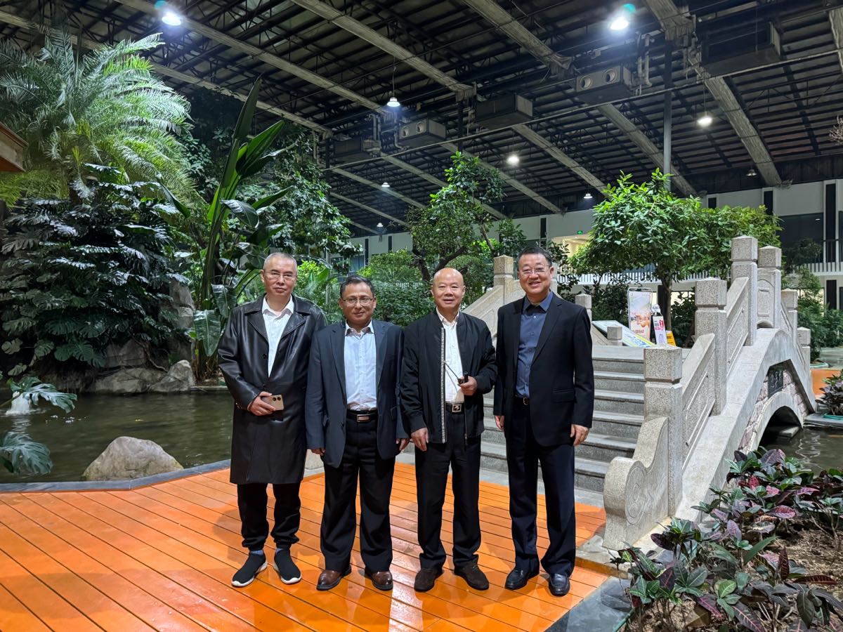 李景中教授一行考察仁合智航科技(武汉)有限责任公司(图2)