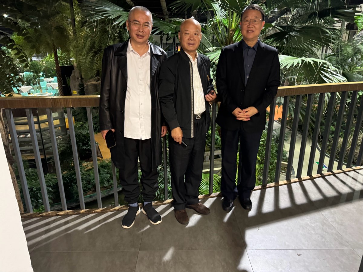 李景中教授一行考察仁合智航科技(武汉)有限责任公司(图5)