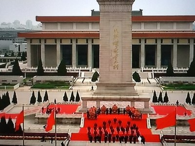 聆听 ‖ 李卫朗诵《纪念碑前的沉思》作者/余育华（图10）