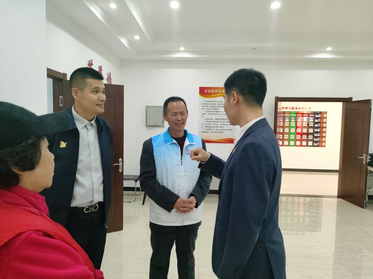 胡耀强:老少残弱生活中的一盏灯——记黑龙江省志愿服务基金会项目经理胡耀强同志关爱老少残弱生活的事迹,作者幸福(图11)
