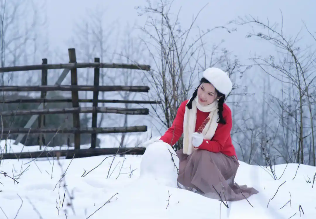 《有了雪花，冬日也玲珑》作者:田渝溆【诵读:知语】【桃源国际诗歌文化传媒】用声音传递温暖以诵读致敬人生♬（图8）