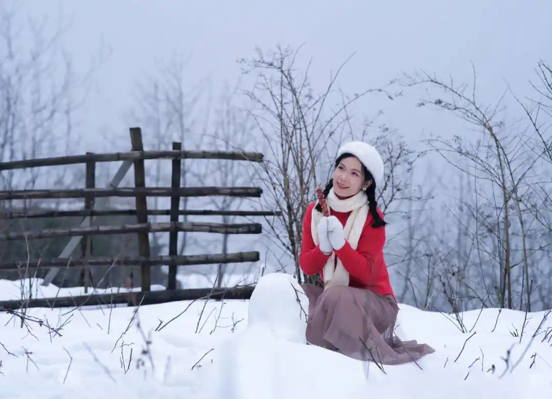 《有了雪花，冬日也玲珑》作者:田渝溆【诵读:知语】【桃源国际诗歌文化传媒】用声音传递温暖以诵读致敬人生♬（图7）