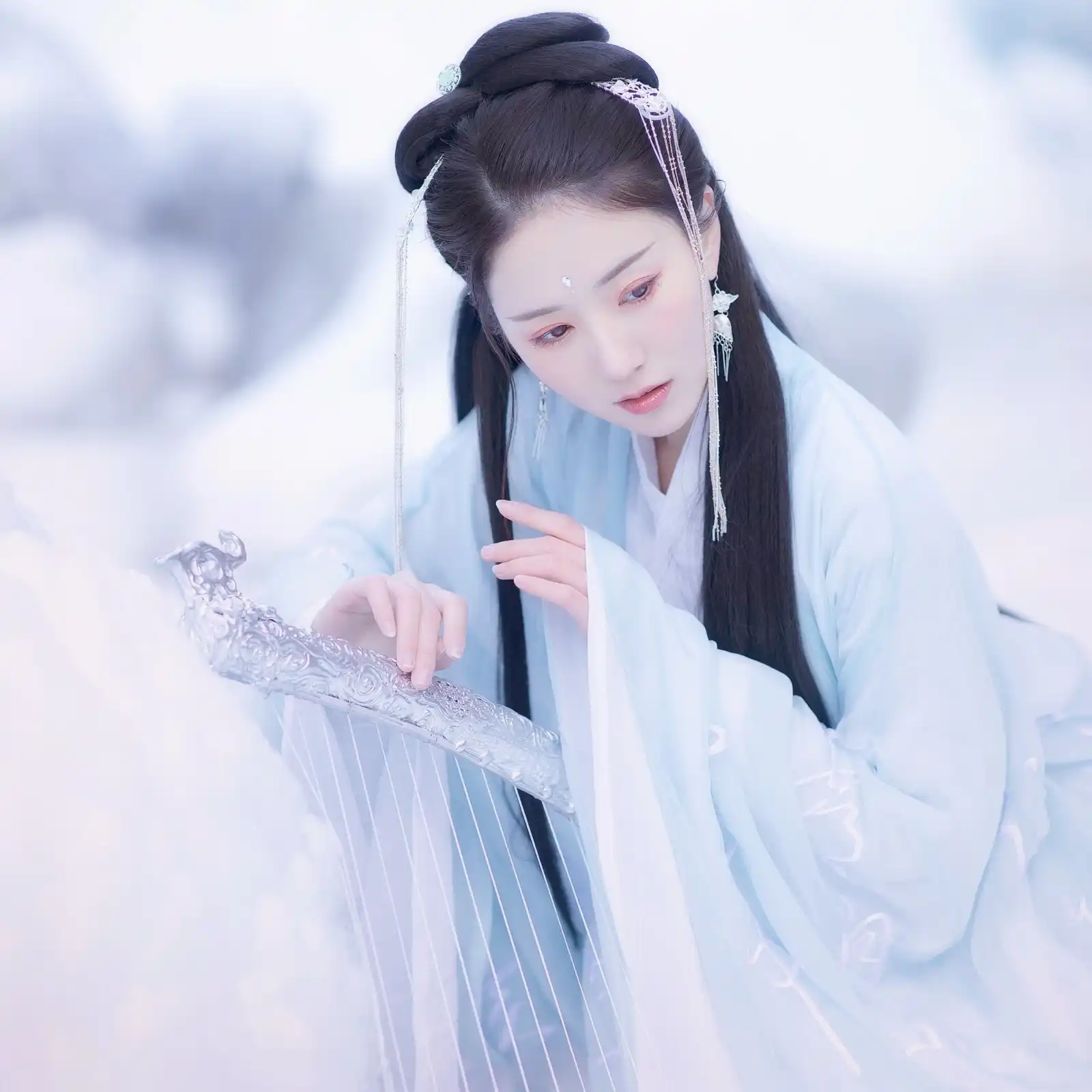【新山东文学社】《兰雪儿（外一首）》作者/大浪淘沙 主播/鲁怡秀凤（图5）
