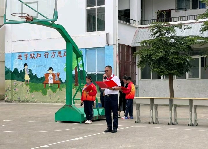 爱心汇聚天河完小:共筑教育未来(图6)