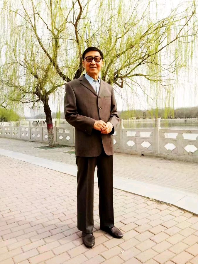 【都市头条向幸福出发编辑部】第12841期 非凡历程 墨香相伴——王山成老师回忆录（图4）