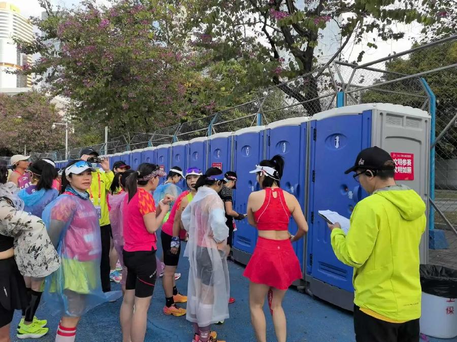 志愿者们再携广马 确保活动顺利进行（图12）