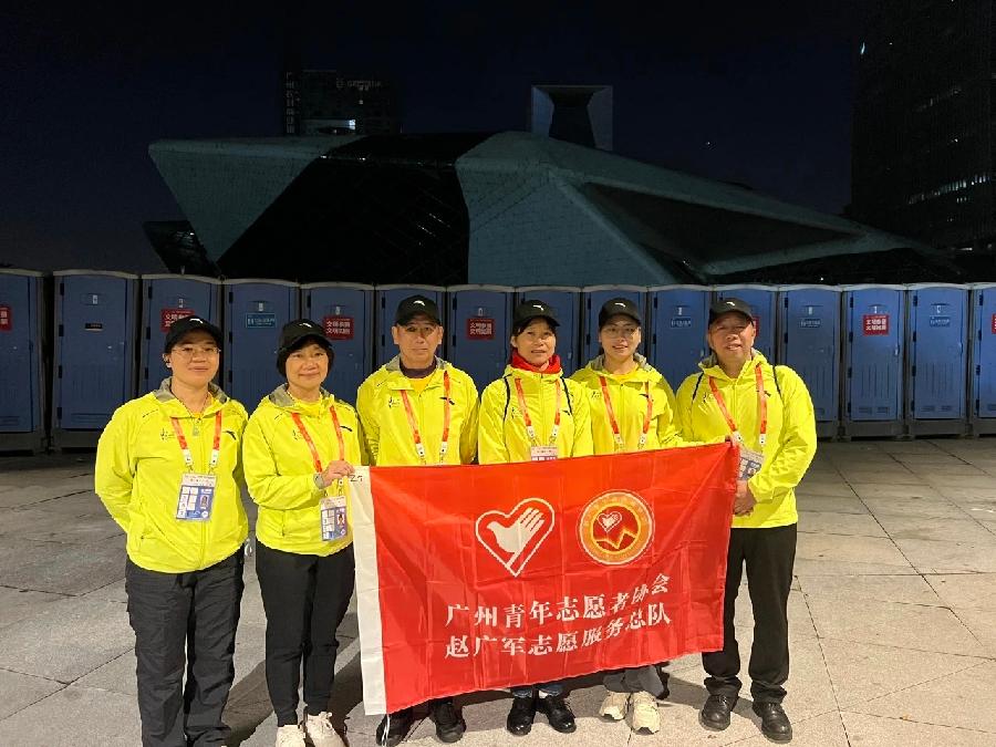 志愿者们再携广马 确保活动顺利进行（图17）