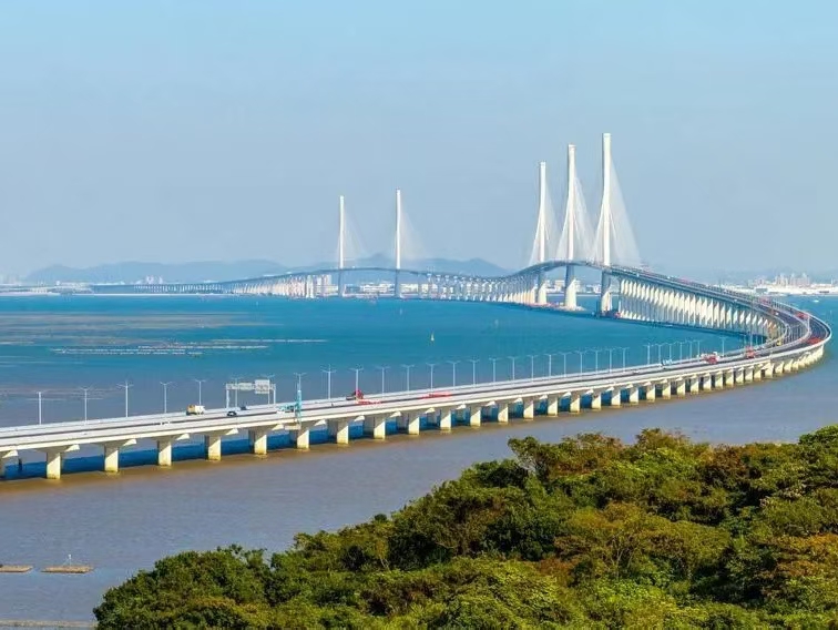 贺黄茅海跨海通道通车（文/许碧霞）……莲叶之珠文学社
