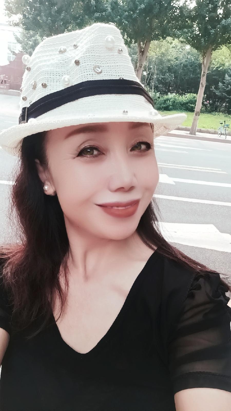 伊人：芭妮（Bunny）朗诵《东北的冬》海外头条（图7）