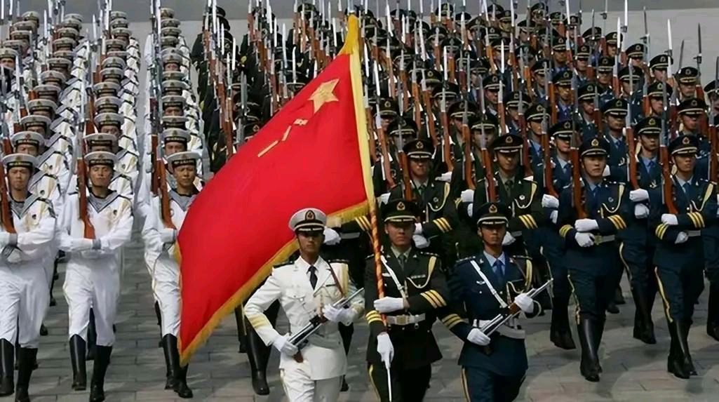 聆听 ‖ 紫菱菱朗诵《壮哉！八一军旗》作者/蒲扇（图8）