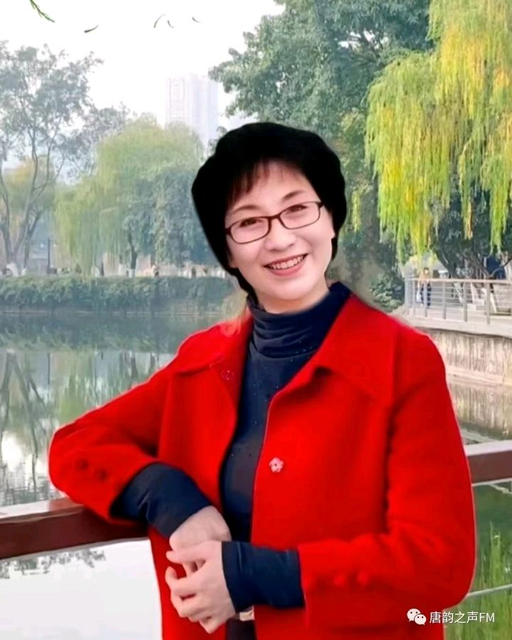 聆听 ‖ 王大生老师作品《我们的那片芳草地》独诵/李彦玲 合诵/王玉洁 无心（图3）