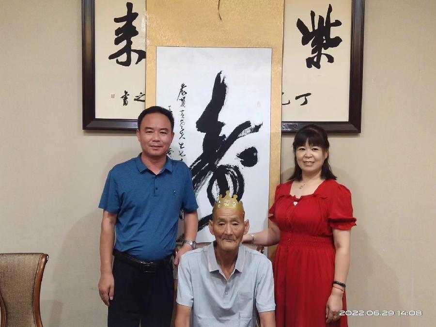 黄赞高：《金秋感怀吟》海外头条（图10）