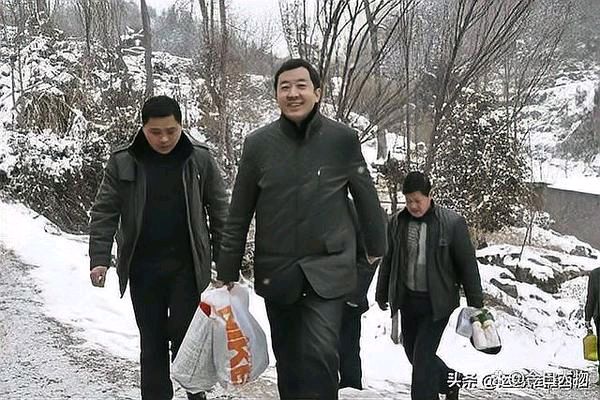 陈 行 甲 ——观看'凉子访谈”有感而发 作者：张纪东 朗诵：逯家驹（图5）