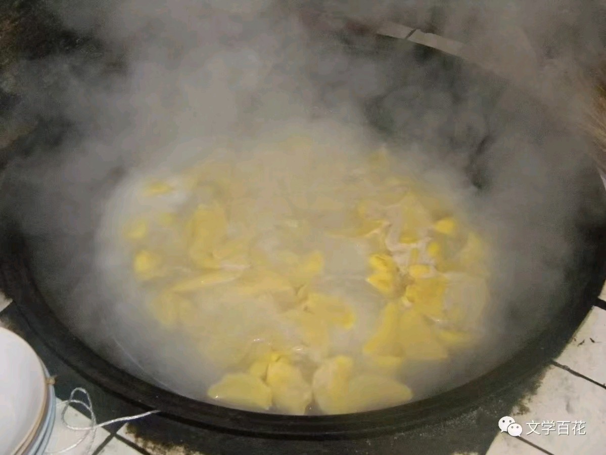 第一次吃这种饺子/作者：王夫（图4）