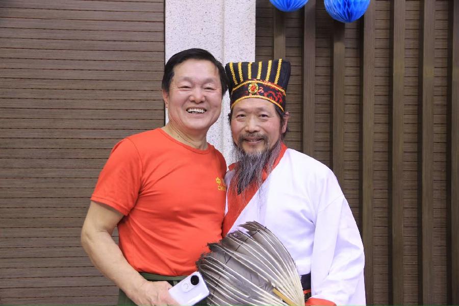 胡京老师领队打卡2024年11月22日冬至参加北京依玛铂金EOS俱乐部年度盛典现场留影与您共享！（七）（图48）
