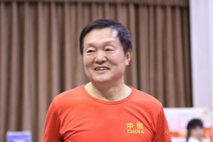 胡京老师领队打卡2024年11月22日冬至参加北京依玛铂金EOS俱乐部年度盛典现场留影与您共享！（七）（图81）