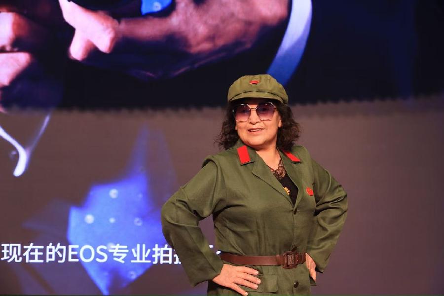 胡京老师领队打卡2024年11月22日冬至参加北京依玛铂金EOS俱乐部年度盛典现场留影与您共享！（七）（图108）