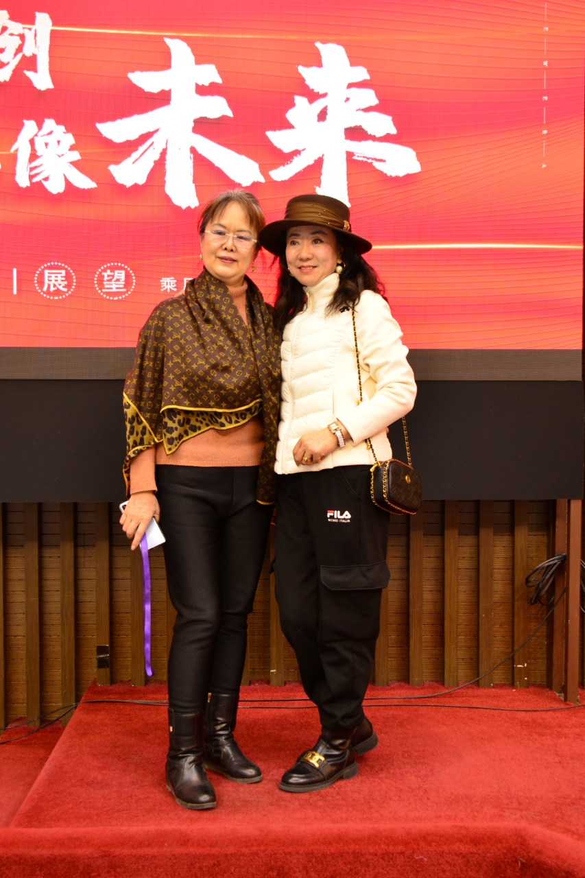 胡京老师领队打卡2024年11月22日冬至参加北京依玛铂金EOS俱乐部年度盛典现场留影与您共享！（七）（图66）