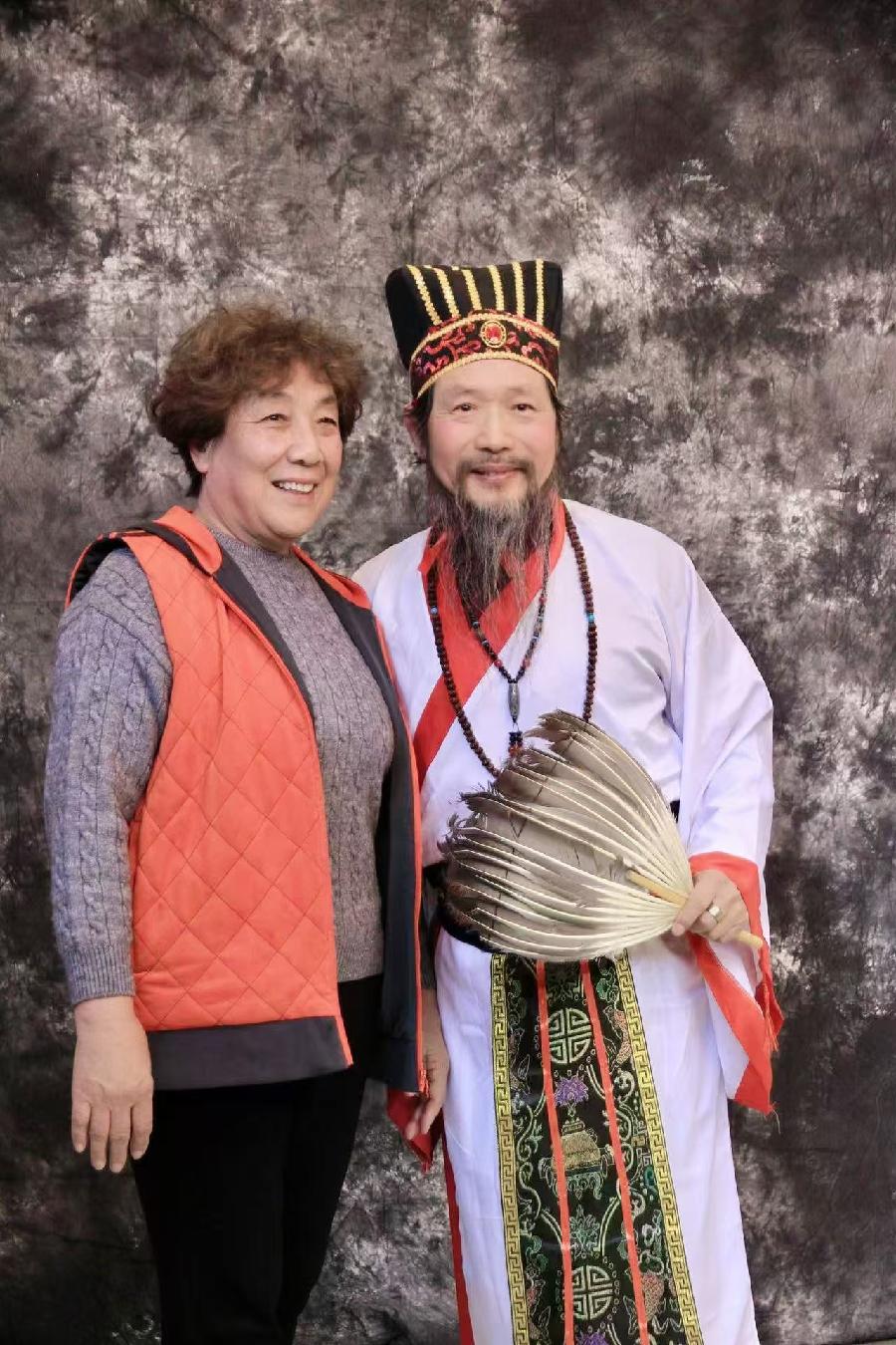 胡京老师领队打卡2024年11月22日冬至参加北京依玛铂金EOS俱乐部年度盛典现场留影与您共享！（七）（图102）