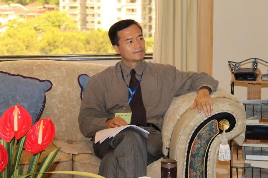 于慈江：叶子朗诵《遥不可及的还愿》海外头条（图5）