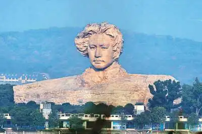 聆听 ‖ 志华朗诵《诗坛上走来的毛泽东》作者/蓝诺（图3）