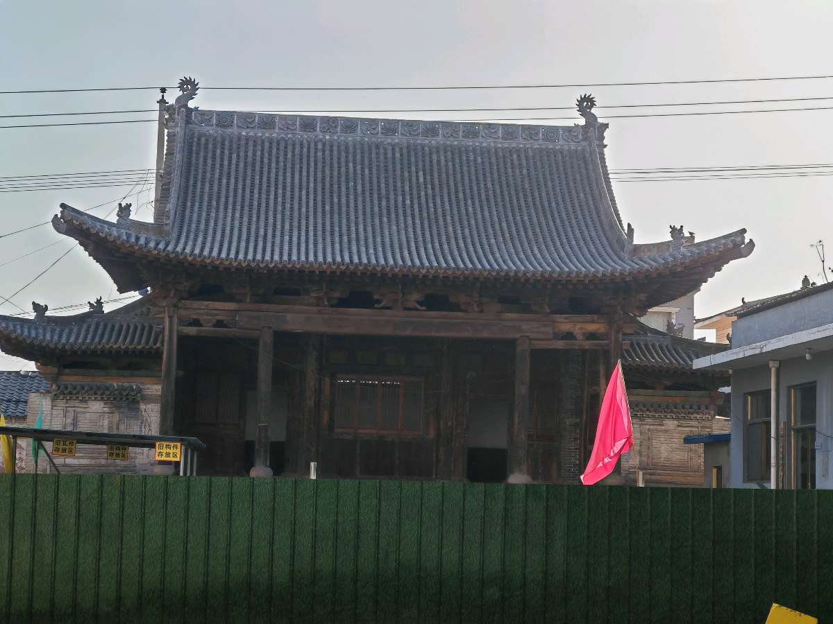 李靖水：古韵今风续华章，文学薪火耀校园