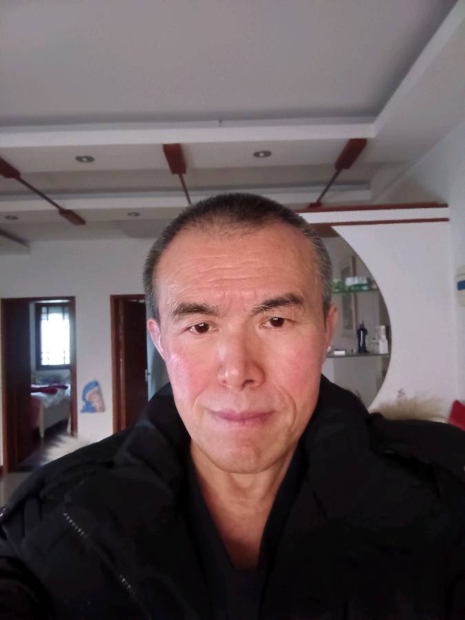 2025我们继续拼搏