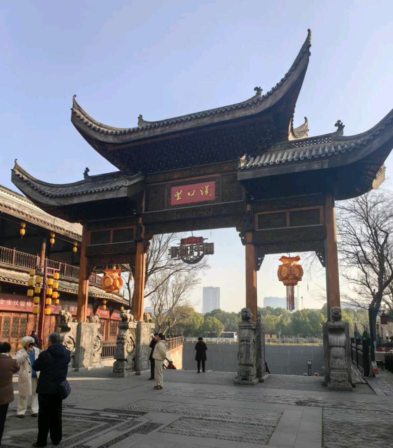 刘汉生的《汉口里 园博园》（图2）