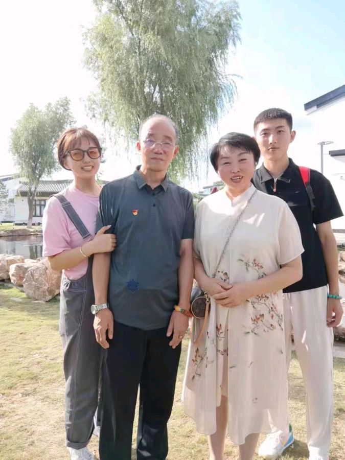 【东方文学荟萃——诗人风采】雪松老师优秀作品选2025-01期(图5)