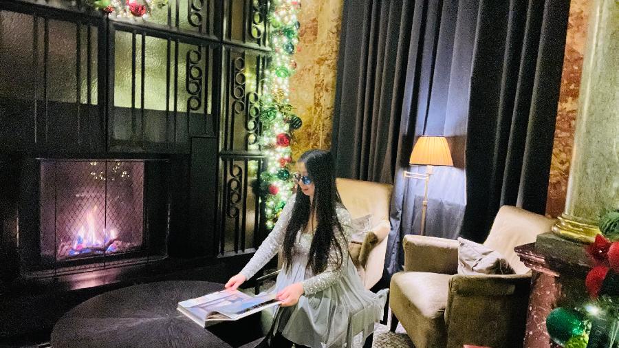 【英译双语】：（英国）李华作家的精品佳作《我是如此思念你》海外头条（图10）