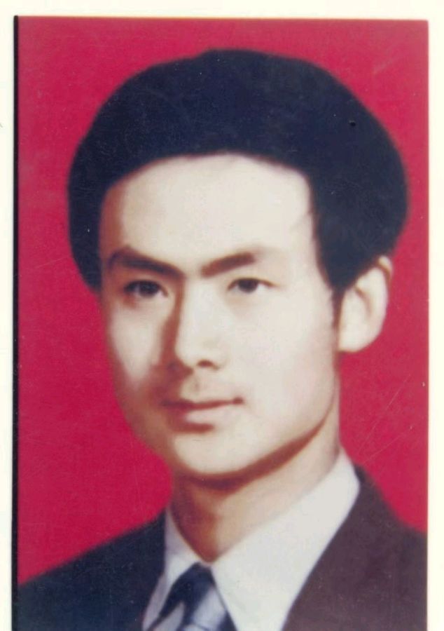 《西望昆仑》 一一(外一首)曾诚(青海)