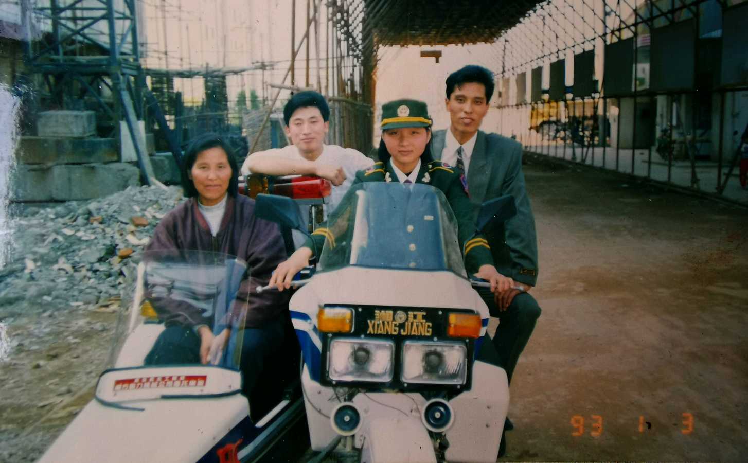 华服逐梦人:王静的礼仪华章(图8)