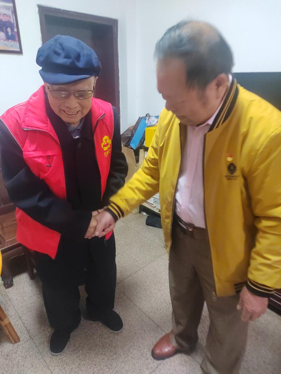 国好人公益团队慰问解放战争老英雄王朝(图8)