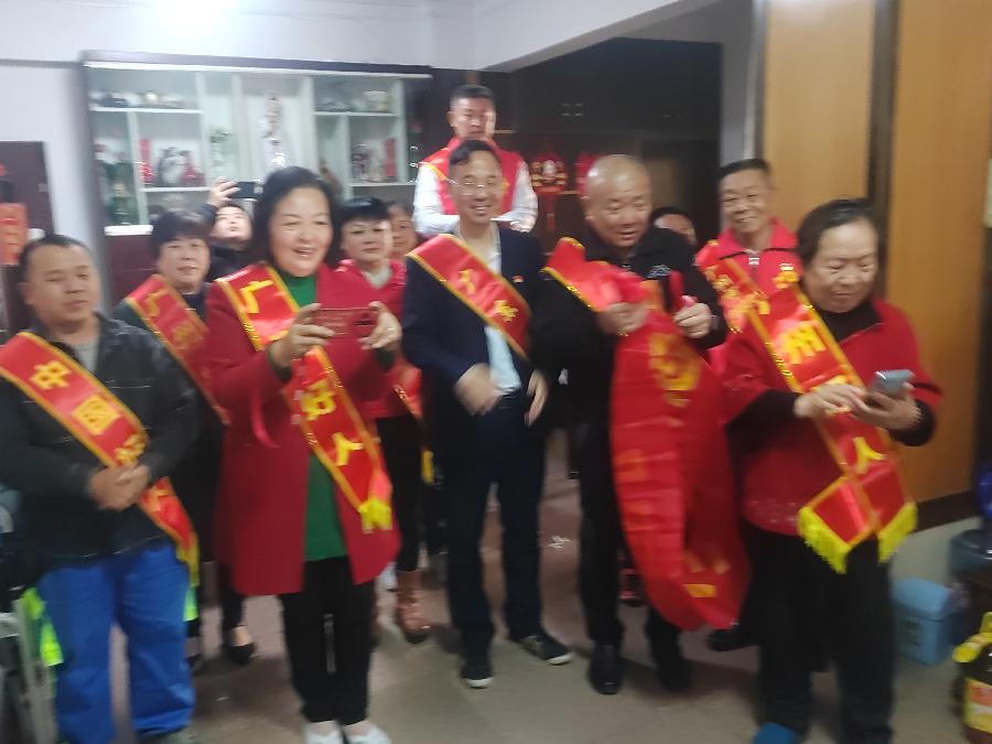 国好人公益团队慰问解放战争老英雄王朝(图10)