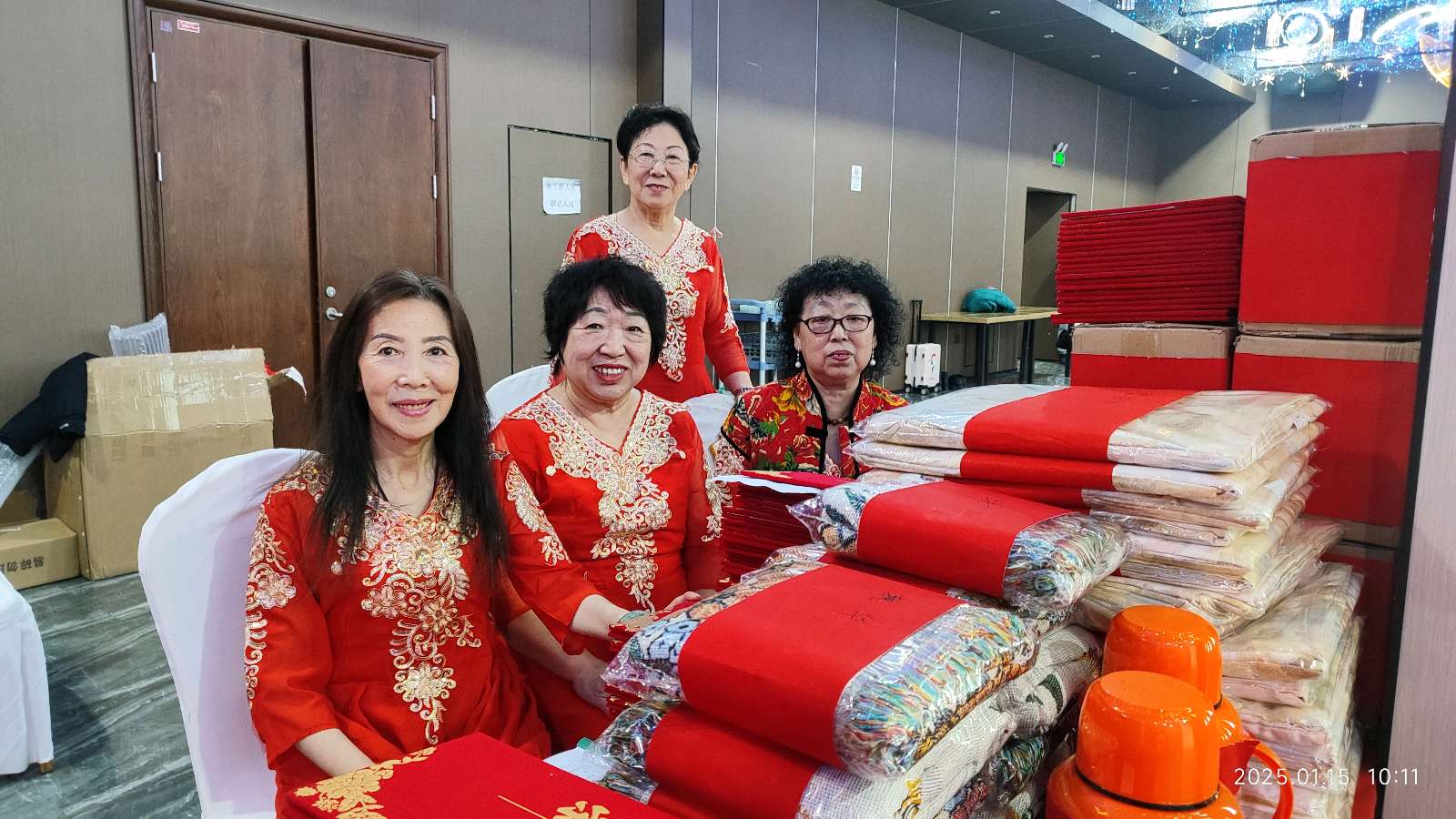 （照片版之一）诵读浪潮势不可挡诵读人数不断刷新——天鹅湖朗诵队2024年总结表彰大会纪实（图60）